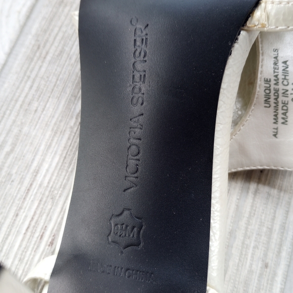 Womens Victoria Spenser White Strap Sandals Silver 3" Heel Size 9 1/2 - Picture 8 of 12